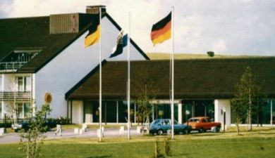 Haupteingang zum Hotel im Jahre1982