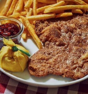 Öventhütte Abendessen Schnitzel
